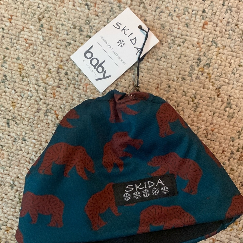 Brand new Baby Skida hat